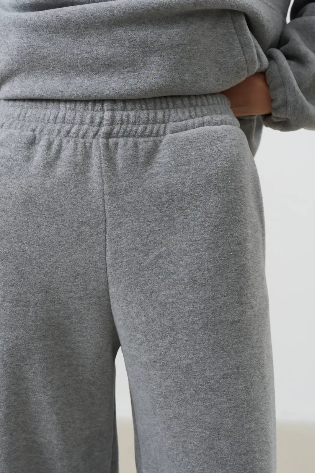 WOMEN’S POLAR FLEECE SWEATPANTS WITH DRAWSTRING HEATHER GREY | MMSW