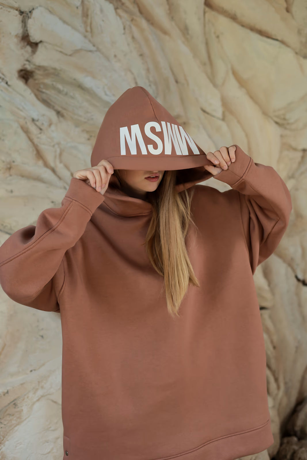WOMEN’S OVERSIZED FLEECE HOODIE BUTTONS CARAMEL | MMSW
