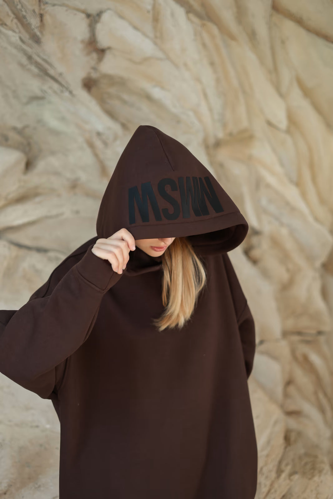 WOMEN’S OVERSIZED FLEECE HOODIE BUTTONS CHOCOLATE | MMSW