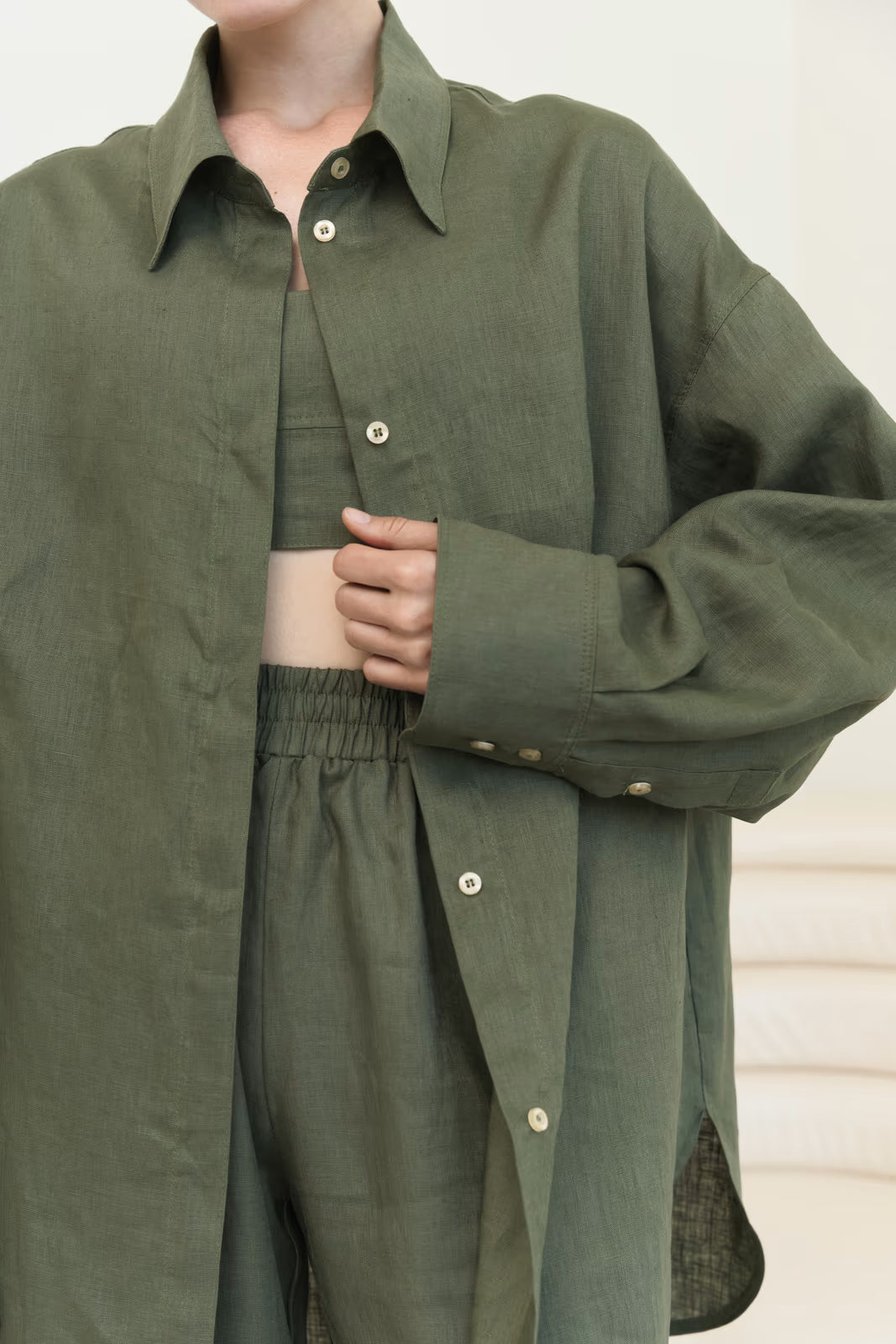 Loose - fitting linen shirt SS Khaki | MMSW
