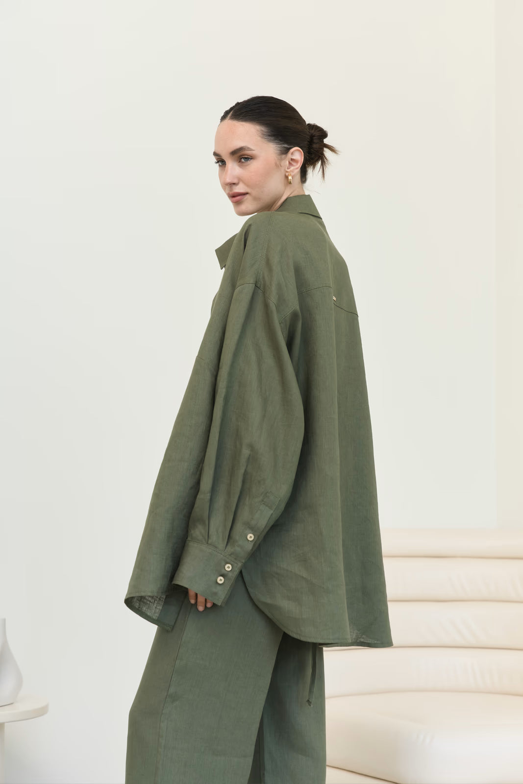 Loose - fitting linen shirt SS Khaki | MMSW