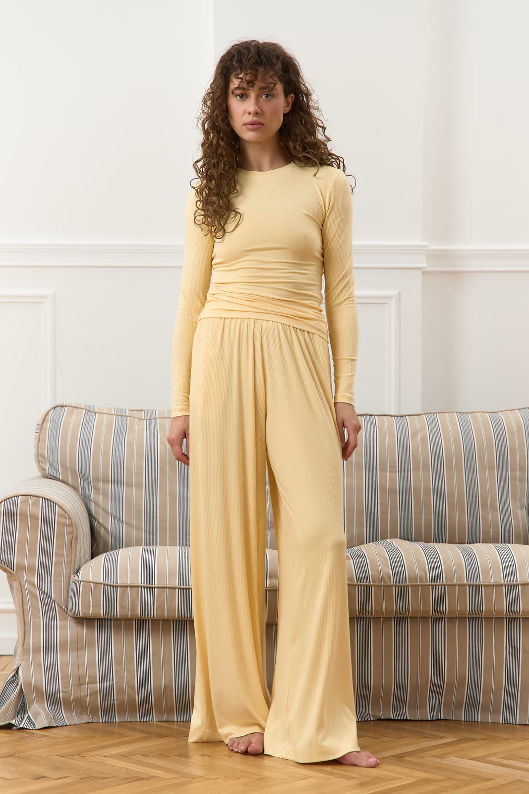 WOMEN’S LONGSLEEVE LIGHT YELLOW | MMSW