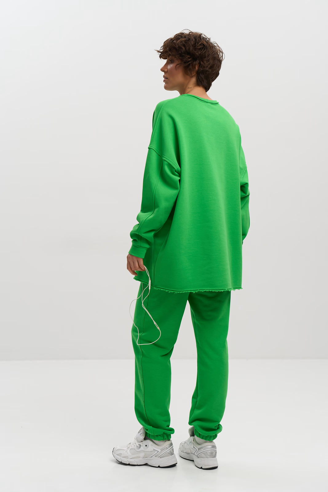 WOMEN’S SWEATSHIRT WITH RAW EDGES GREEN | MMSW