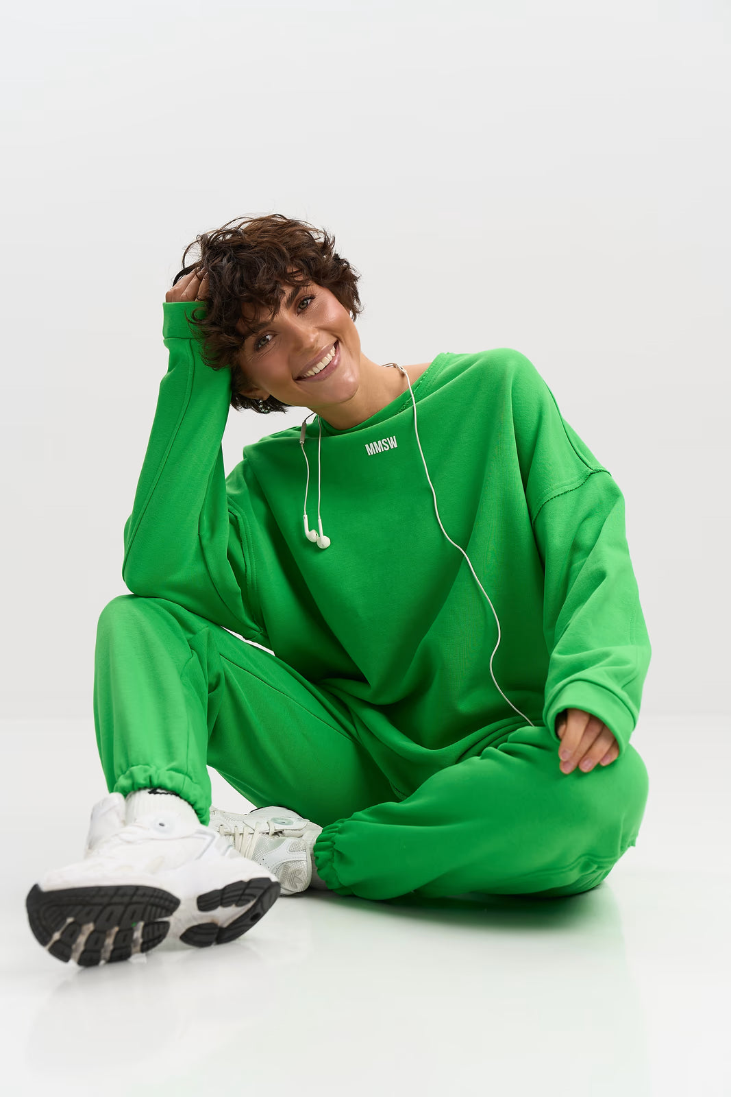 WOMEN’S SWEATSHIRT WITH RAW EDGES GREEN | MMSW
