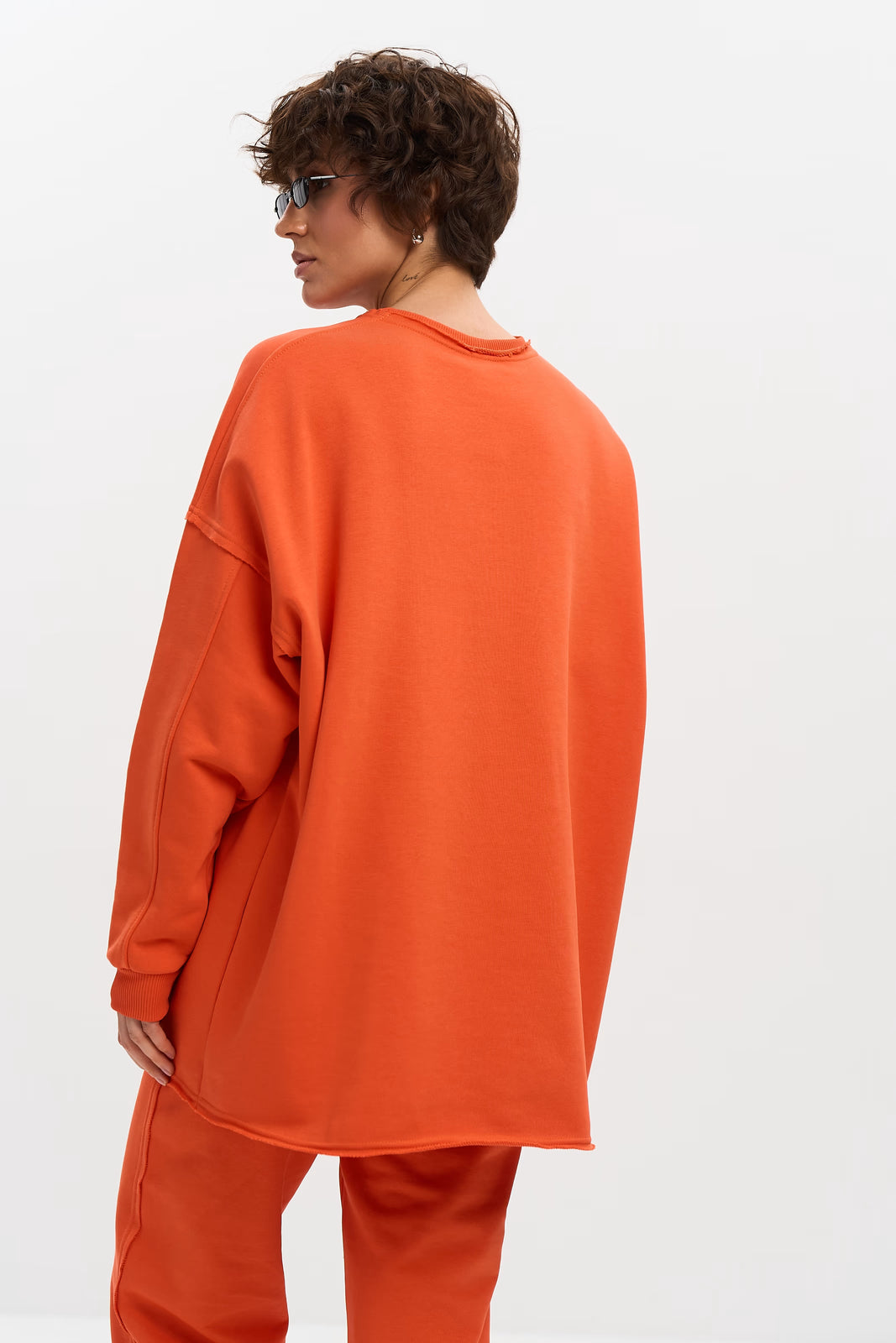WOMEN’S SWEATSHIRT WITH RAW EDGES ORANGE | MMSW