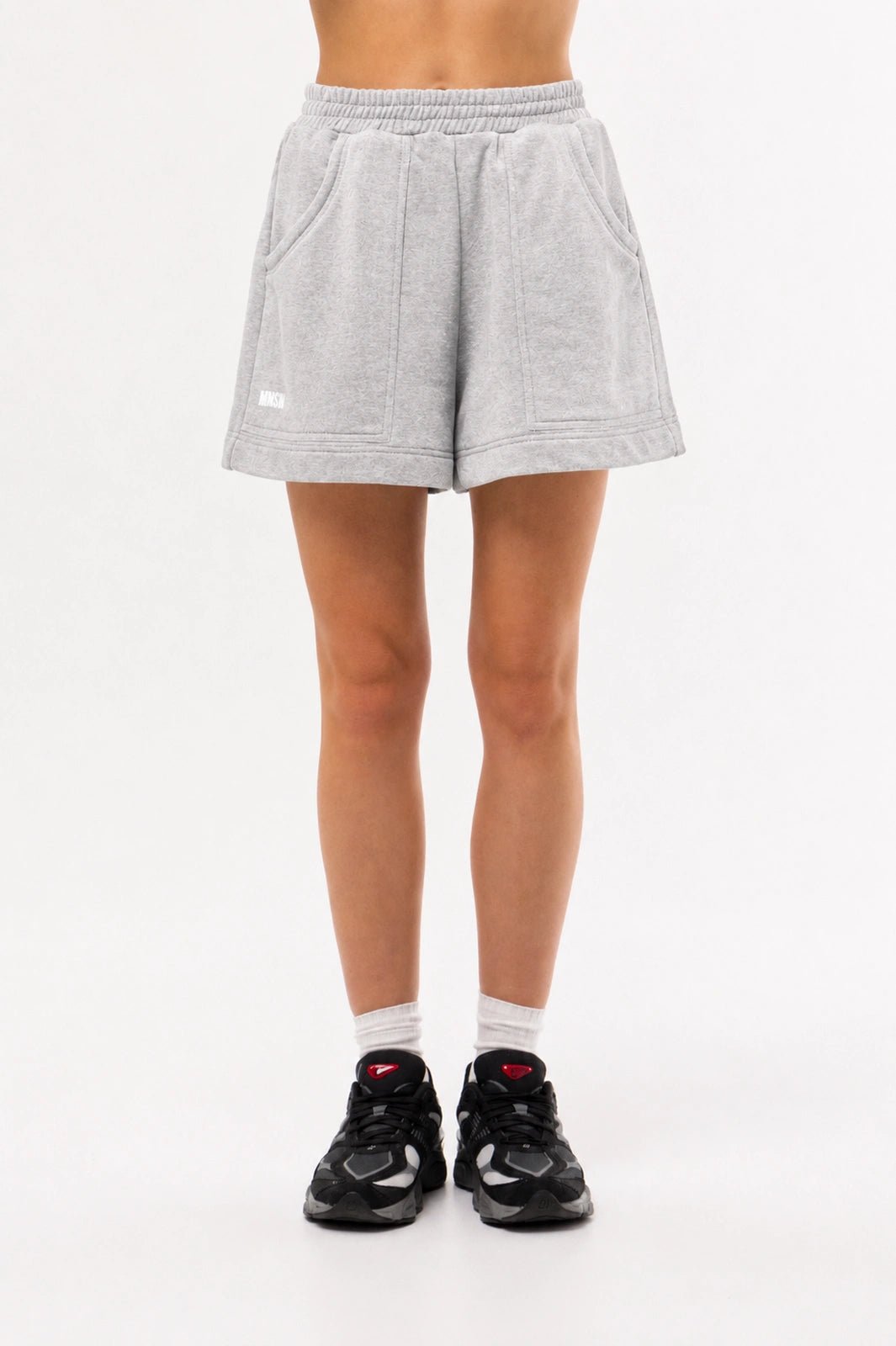 WOMEN’S CARGO SWEATSHORTS GREY MELANGE | MMSW