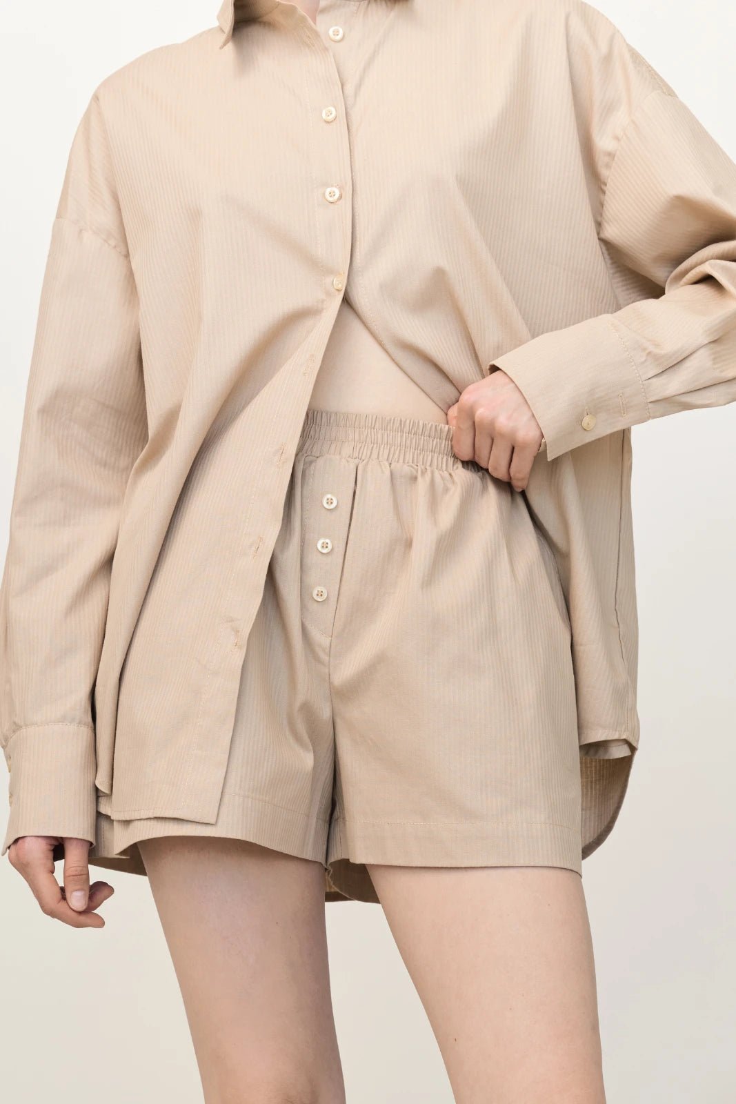 WOMEN’S COTTON SHORTS BEIGE | MMSW
