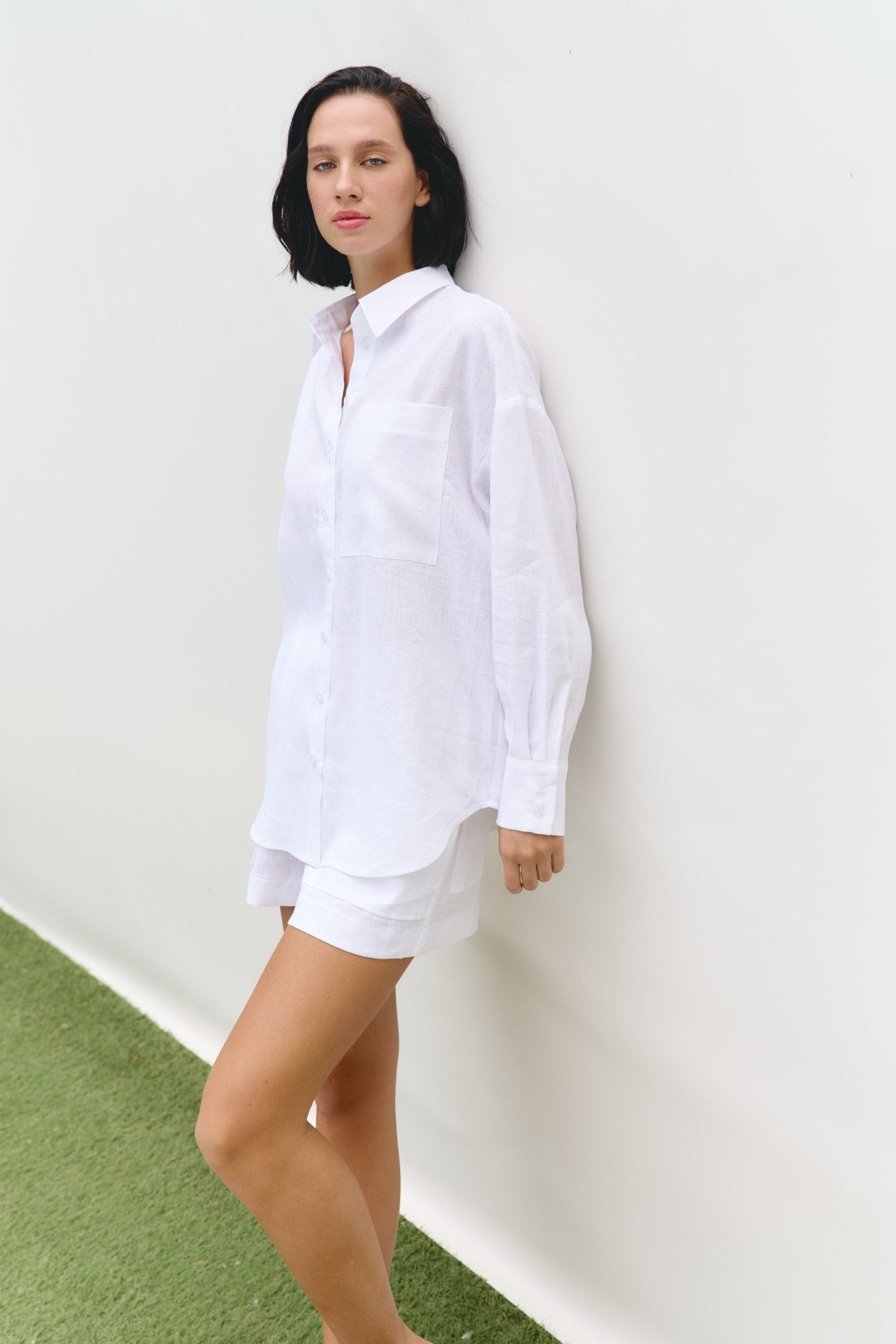 Linen Shorts with patch pockets S25 White | MMSW