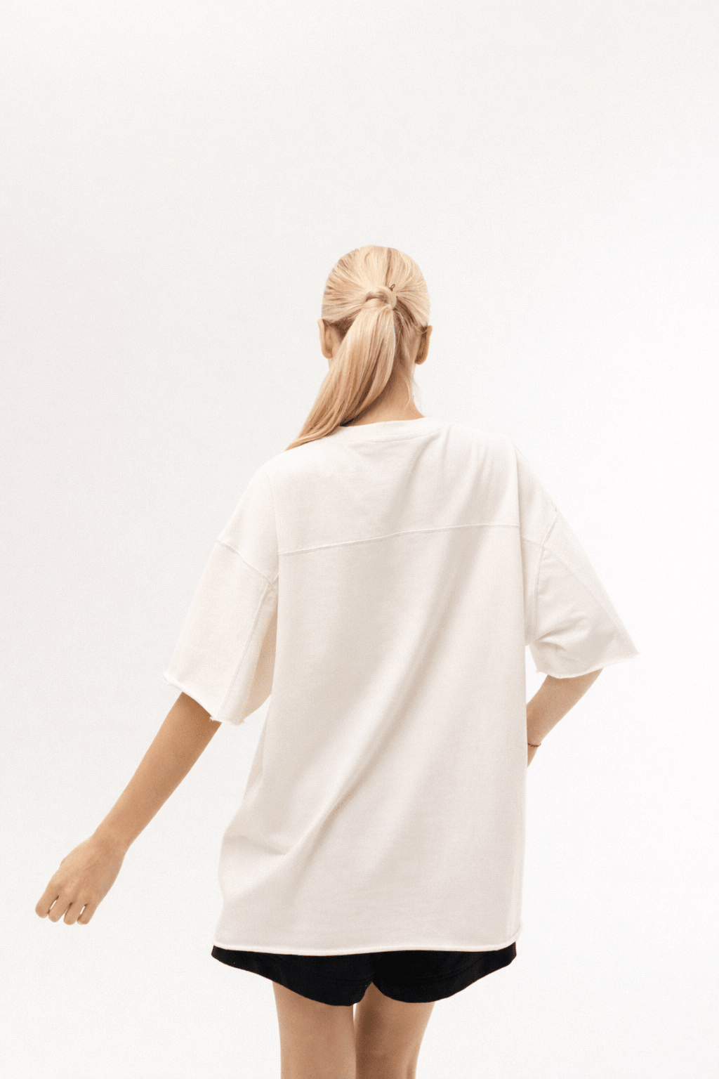 WOMEN’S OVERSIZE T - SHIRT BACK SEAM MILK | MMSW