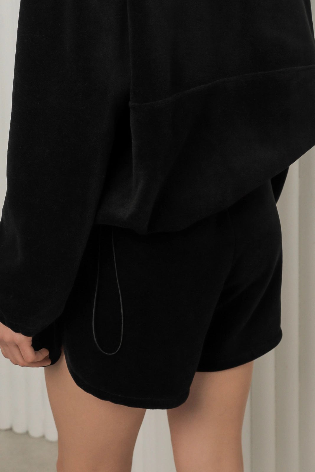 WOMEN’S POLAR FLEECE SHORTS BLACK | MMSW