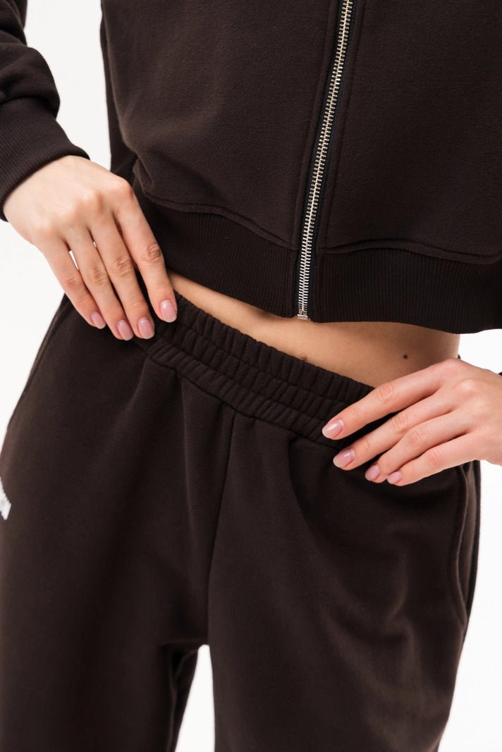 WOMEN’S STRAIGHT LEG SWEATPANTS CHOCOLATE | MMSW