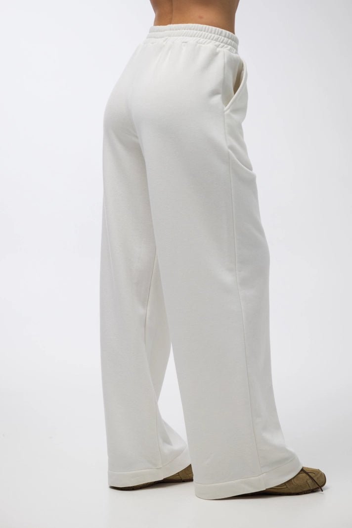 WOMEN’S STRAIGHT LEG SWEATPANTS MILK | MMSW