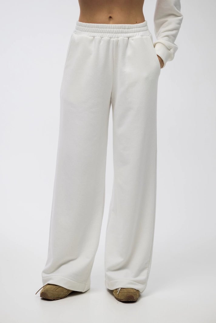 WOMEN’S STRAIGHT LEG SWEATPANTS MILK | MMSW