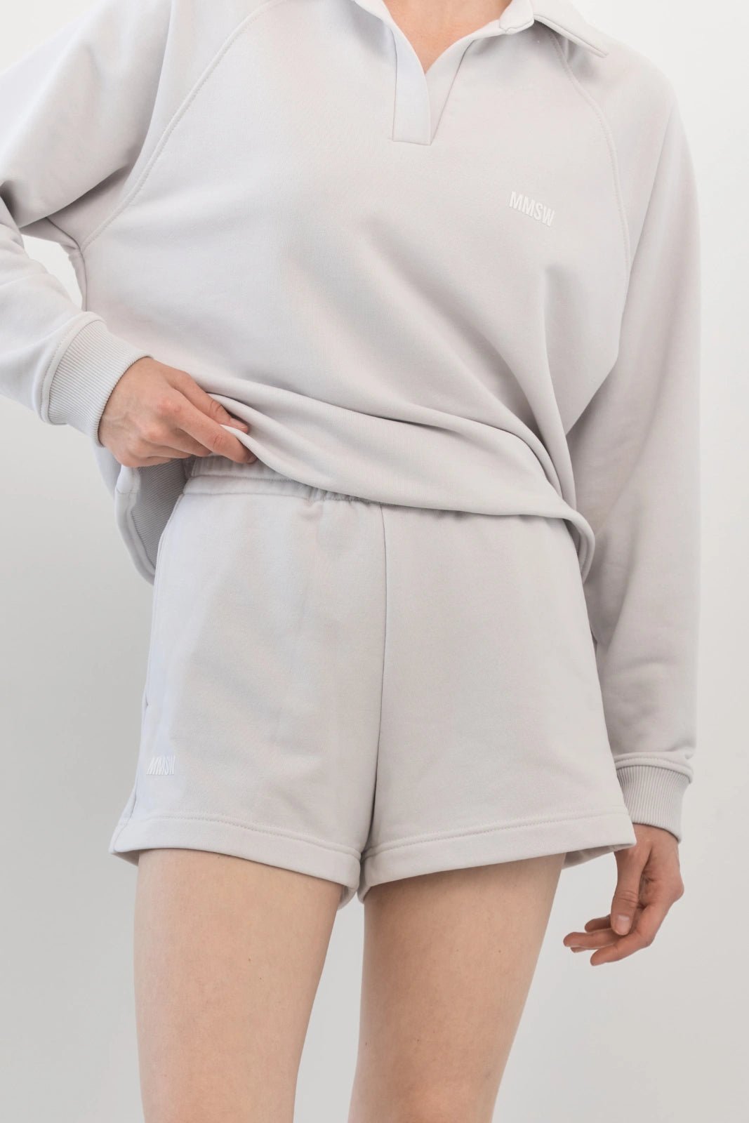 WOMEN’S SWEAT SHORTS LIGHT GREY | MMSW